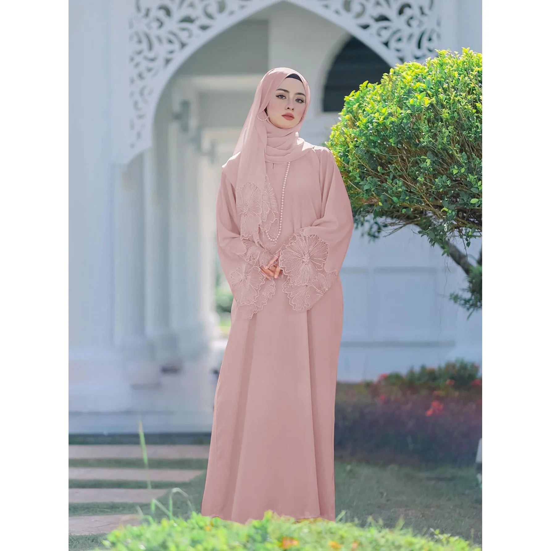 Hot Selling Muslim Women's Modest Dresses Matching Hijab Set Solid Color Elegant Floor Length Lace Splicing Floral Extra-Long
