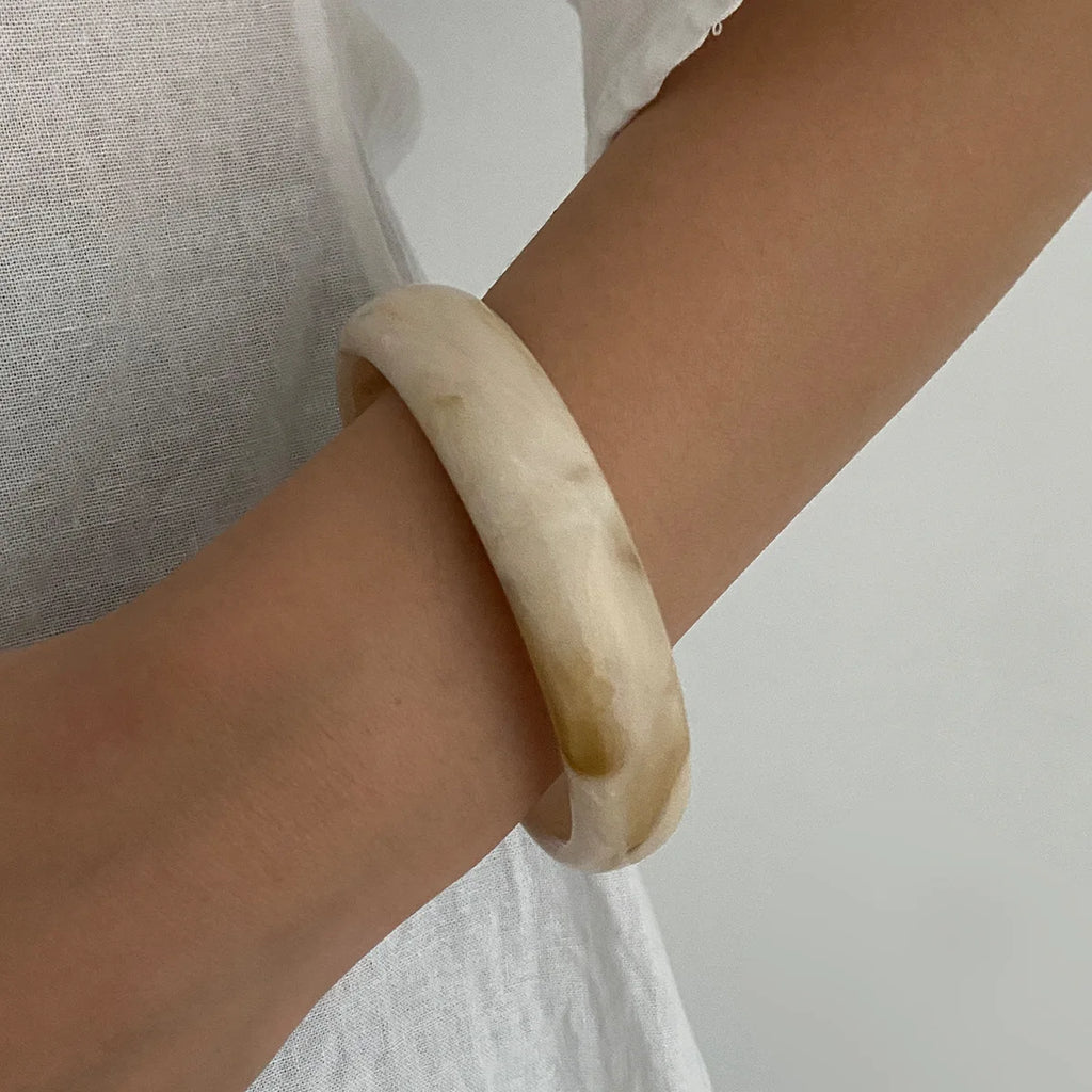 Retro Punk Beige Coffee Thick Resin Acrylic Smudging Bangles Geometric Irregular Wide Bangle Bracelet For Women Pulseras Jewelry