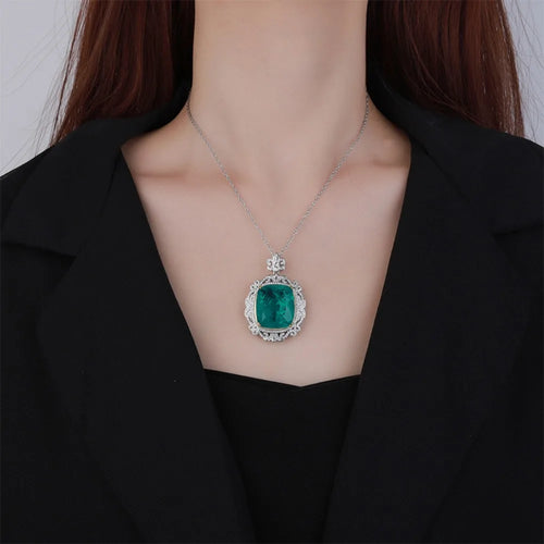 2025 New Premium Necklace Unique Inspired Design Showcase Women High-End Taste Chic Luxury Exquisite Jewelry