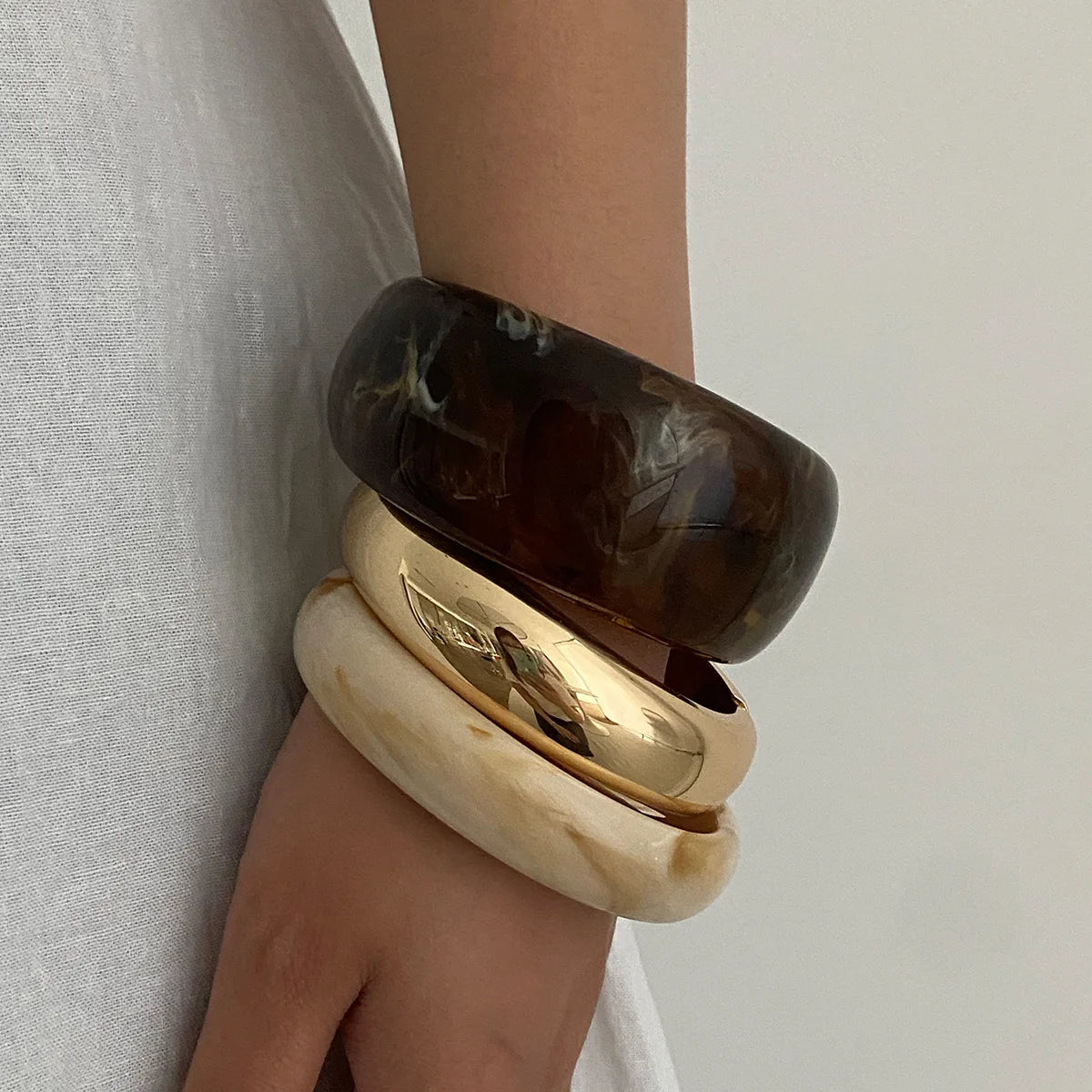Retro Punk Beige Coffee Thick Resin Acrylic Smudging Bangles Geometric Irregular Wide Bangle Bracelet For Women Pulseras Jewelry