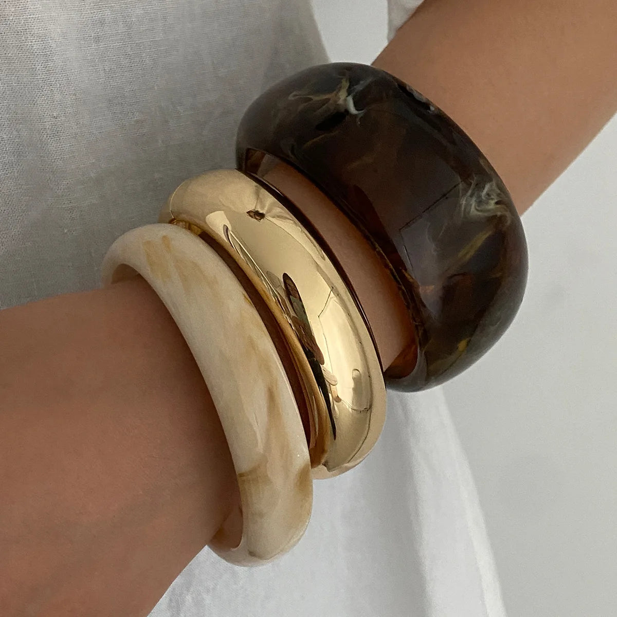 Retro Punk Beige Coffee Thick Resin Acrylic Smudging Bangles Geometric Irregular Wide Bangle Bracelet For Women Pulseras Jewelry