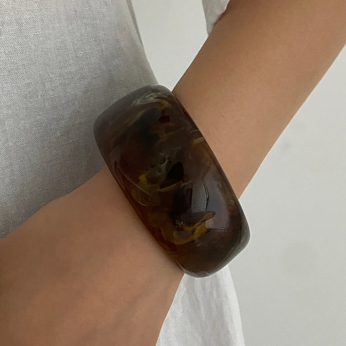 Retro Punk Beige Coffee Thick Resin Acrylic Smudging Bangles Geometric Irregular Wide Bangle Bracelet For Women Pulseras Jewelry